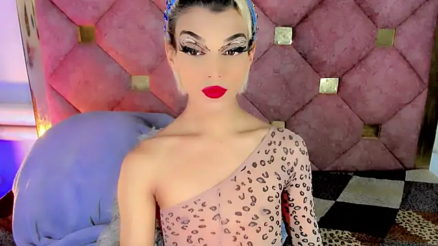 the-horus-girl online show from 12, 12, 2024