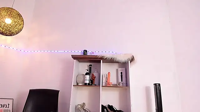 rose scottt online show from 24, 12, 2024