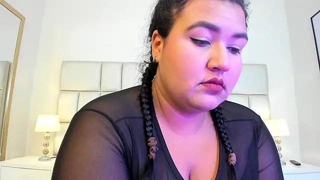 Snapshot of DojaAissha chatting on 1, 2, 2025 DojaAissha online show from 1, 2, 2025