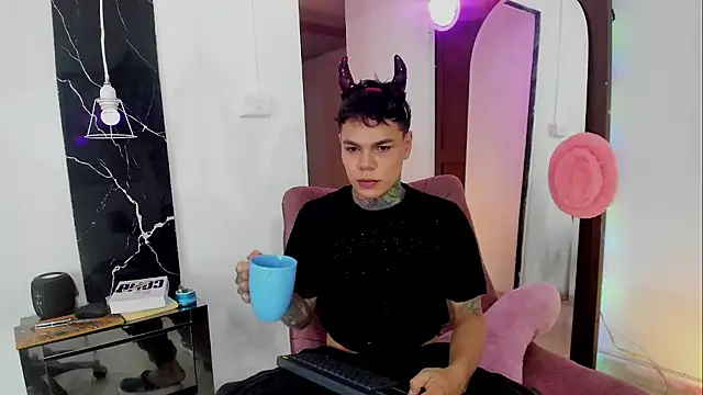 Snapshot of Jordyrodriiguez chatting on 31, 10, 2025 Jordyrodriiguez online show from 31, 10, 2025