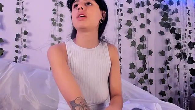 Snapshot of Natasha_Nasty2 chatting on 23, 12, 2024 Natasha Nasty2 online show from 23, 12, 2024