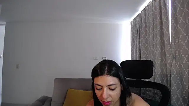 Snapshot of Liissa_cute_ chatting on 4, 2, 2025 Liissa cute online show from 4, 2, 2025