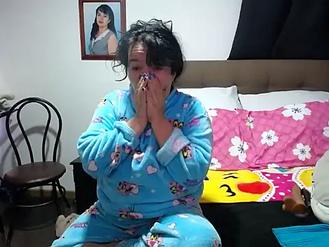 Snapshot of Sweeetness_Milf chatting on 12, 1, 2025 Sweeetness Milf online show from 12, 1, 2025