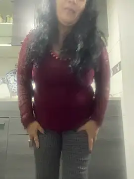 Snapshot of Sweeetness_Milf chatting on 19, 9, 2025 Sweeetness Milf online show from 19, 9, 2025