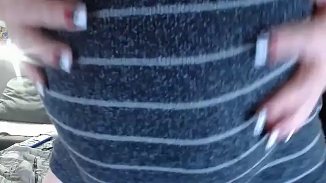 Snapshot of Sweeetness_Milf chatting on 9, 10, 2025 Sweeetness Milf online show from 9, 10, 2025