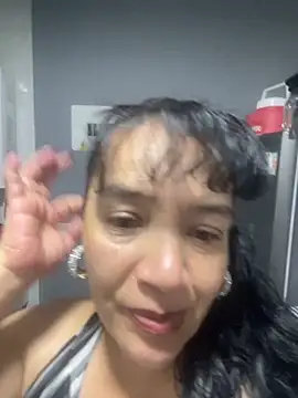 Snapshot of Sweeetness_Milf chatting on 23, 10, 2025 Sweeetness Milf online show from 23, 10, 2025