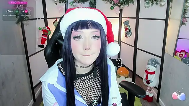 Snapshot of LilithLin chatting on 20, 12, 2024 LilithLin online show from 20, 12, 2024