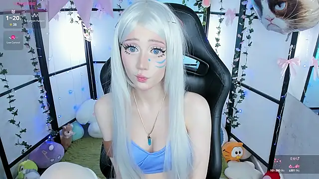 Snapshot of LilithLin chatting on 12, 10, 2025 LilithLin online show from 12, 10, 2025