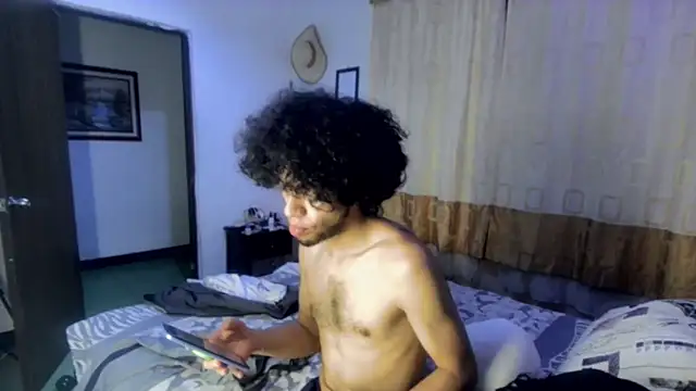 Snapshot of sweet_tippot chatting on 25, 2, 2025 sweet tippot online show from 25, 2, 2025