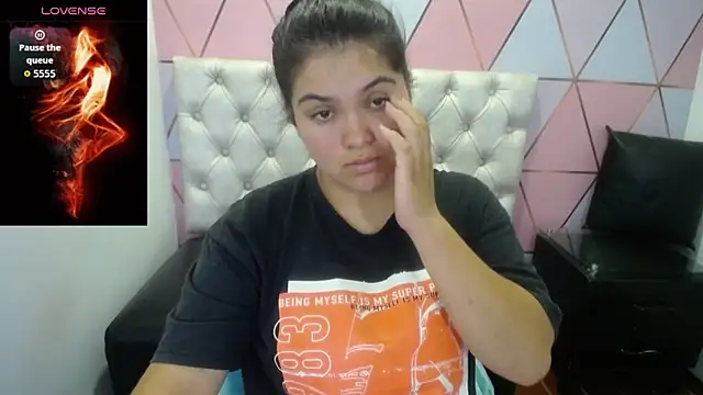 Snapshot of Marinasexxx chatting on 17, 10, 2025 Marinasexxx online show from 17, 10, 2025