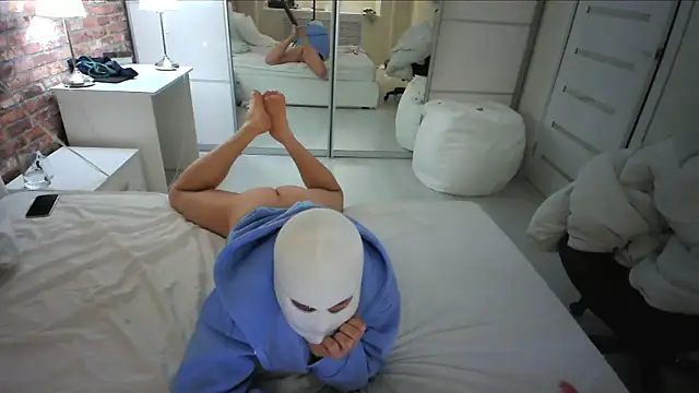 Alexxxx1086 online show from 5, 3, 2025