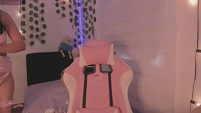 Snapshot of moonliiiight1 chatting on 24, 2, 2025 moonliiiight1 online show from 24, 2, 2025