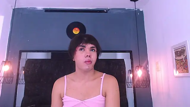 AndreaGil  online show from 2, 2, 2026