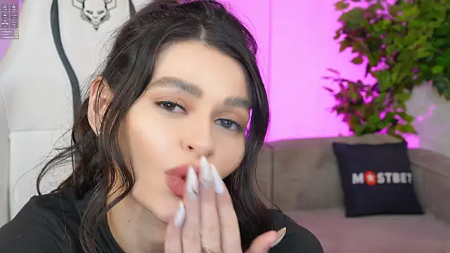 Snapshot of Gabriella054 chatting on 24, 12, 2024 Gabriella054 online show from 24, 12, 2024