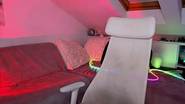 MiaRouge online show from 2, 11, 2025