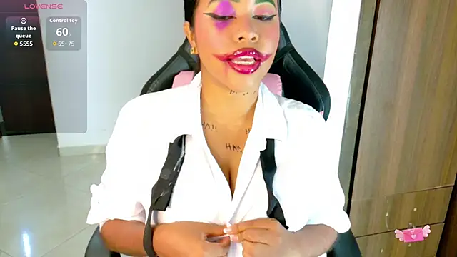 Abby tits online show from 29, 10, 2025