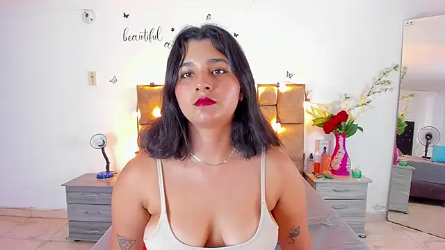 Megan Whitte online show from 23, 9, 2025