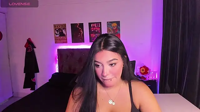 Mariana Hasper  online show from 10, 10, 2025