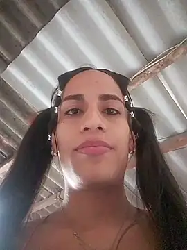 Snapshot of AlexaWarner chatting on 23, 11, 2025 AlexaWarner online show from 23, 11, 2025