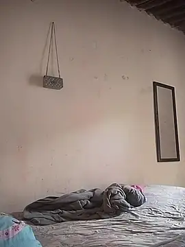 Snapshot of AlexaWarner chatting on 25, 11, 2025 AlexaWarner online show from 25, 11, 2025