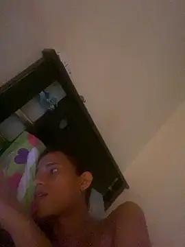 Snapshot of AlexaWarner chatting on 16, 12, 2025 AlexaWarner online show from 16, 12, 2025