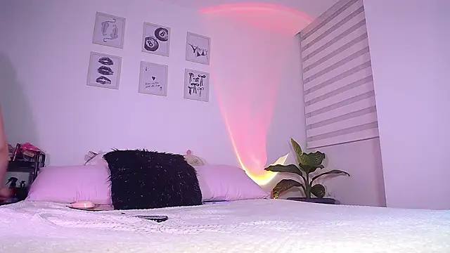 cattaleya02 online show from 1, 12, 2025