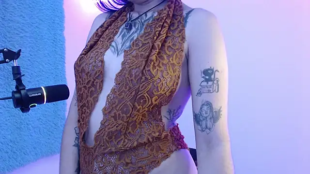 BlueRouse online show from 1, 2, 2025