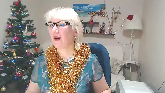 Snapshot of FleurMays chatting on 29, 12, 2024 FleurMays online show from 29, 12, 2024