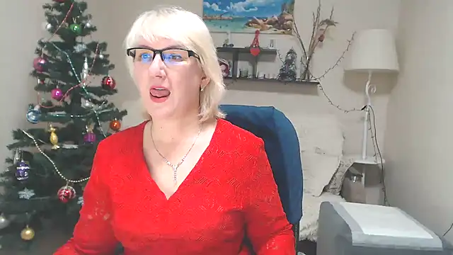 Snapshot of FleurMays chatting on 3, 1, 2025 FleurMays online show from 3, 1, 2025