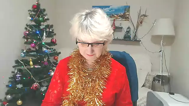 Snapshot of FleurMays chatting on 4, 1, 2025 FleurMays online show from 4, 1, 2025