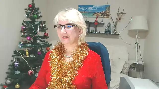 Snapshot of FleurMays chatting on 4, 1, 2025 FleurMays online show from 4, 1, 2025