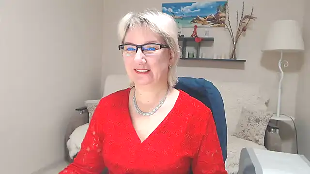 Snapshot of FleurMays chatting on 4, 2, 2025 FleurMays online show from 4, 2, 2025