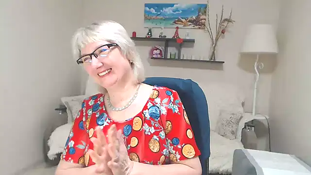 Snapshot of FleurMays chatting on 13, 2, 2025 FleurMays online show from 13, 2, 2025