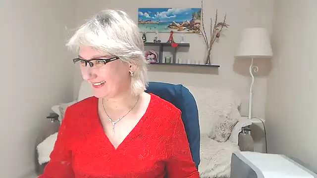 Snapshot of FleurMays chatting on 18, 2, 2025 FleurMays online show from 18, 2, 2025