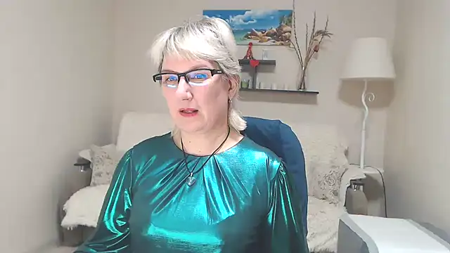 Snapshot of FleurMays chatting on 19, 2, 2025 FleurMays online show from 19, 2, 2025