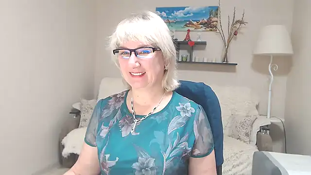 Snapshot of FleurMays chatting on 20, 2, 2025 FleurMays online show from 20, 2, 2025