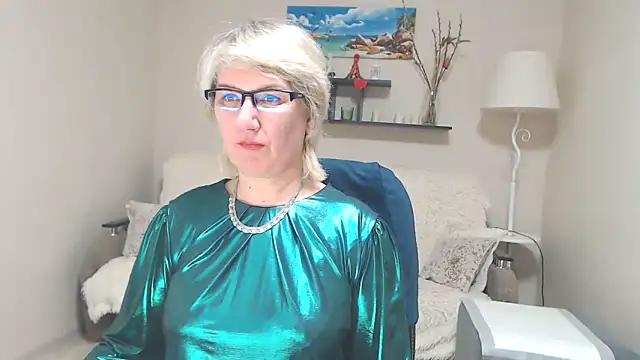 Snapshot of FleurMays chatting on 6, 3, 2025 FleurMays online show from 6, 3, 2025