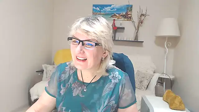 Snapshot of FleurMays chatting on 14, 3, 2025 FleurMays online show from 14, 3, 2025