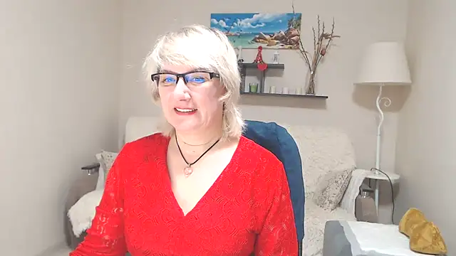 Snapshot of FleurMays chatting on 15, 3, 2025 FleurMays online show from 15, 3, 2025