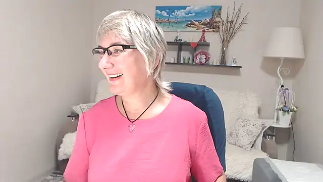 Snapshot of FleurMays chatting on 10, 10, 2025 FleurMays online show from 10, 10, 2025