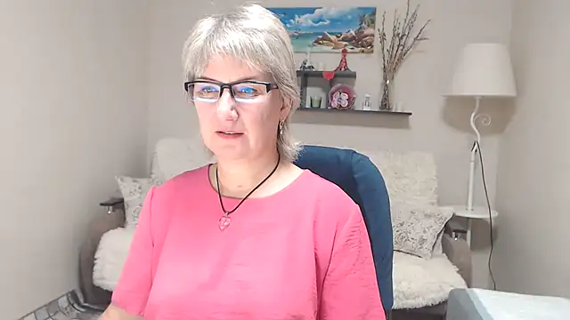 Snapshot of FleurMays chatting on 24, 10, 2025 FleurMays online show from 24, 10, 2025