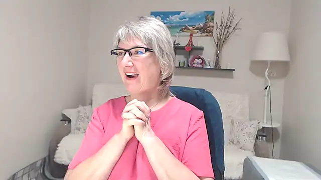 Snapshot of FleurMays chatting on 14, 11, 2025 FleurMays online show from 14, 11, 2025