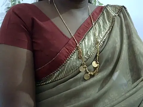 Snapshot of Hot_akshara chatting on 9, 10, 2025 Hot akshara online show from 9, 10, 2025