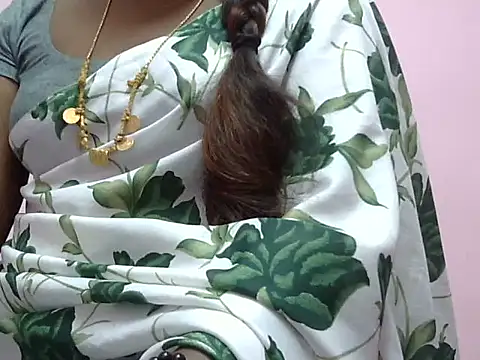 Snapshot of Hot_akshara chatting on 19, 11, 2025 Hot akshara online show from 19, 11, 2025