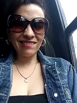 Milenahot 69  online show from 17, 12, 2024