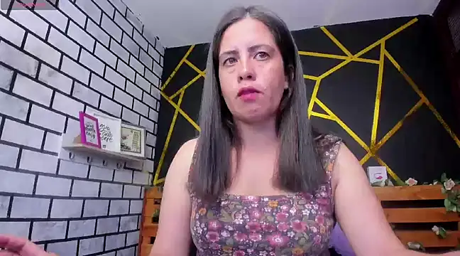 kathina giraldo online show from 11, 1, 2025