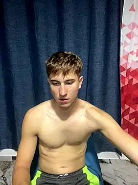 Snapshot of oliver_Lz chatting on 22, 10, 2025 oliver Lz online show from 22, 10, 2025