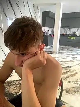 Snapshot of oliver_Lz chatting on 15, 11, 2025 oliver Lz online show from 15, 11, 2025