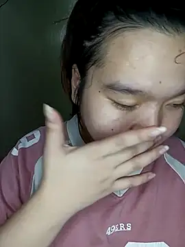 Snapshot of Thomgdee chatting on 15, 10, 2025 Thomgdee online show from 15, 10, 2025