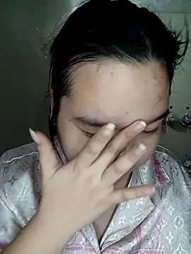 Snapshot of Thomgdee chatting on 22, 10, 2025 Thomgdee online show from 22, 10, 2025